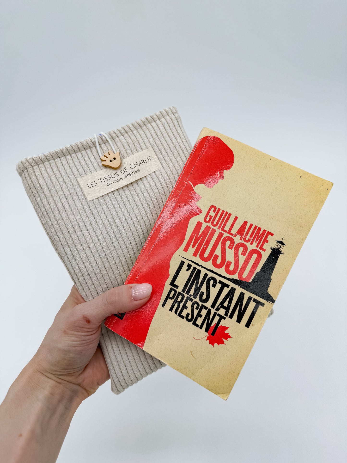 Housse jaune moutarde pour livre de poche